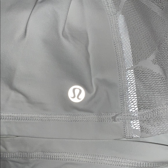 Lululemon Razorback Tank - Picture 3 of 3